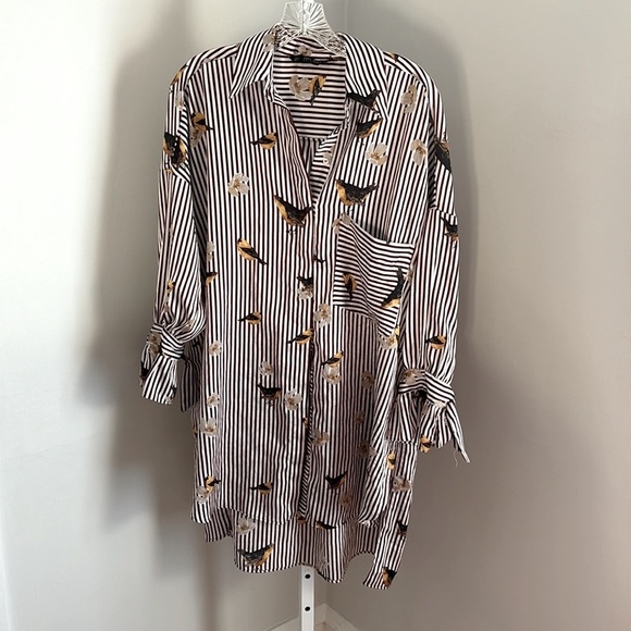 Zara Basic Collection Oversized Bird Print Top Burgundy Stripes Size Medium - Picture 1 of 6